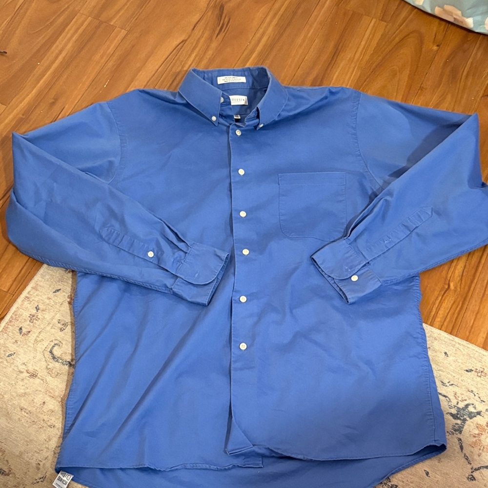 Van Heusen Men's Classic Blue Button-Down Shirt